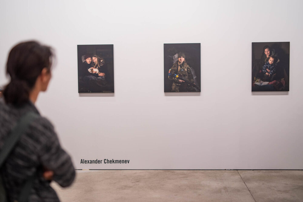 Inspiriert von den Klassikern der Malerei: Alexander Chekmenevs Porträts von Landsleuten