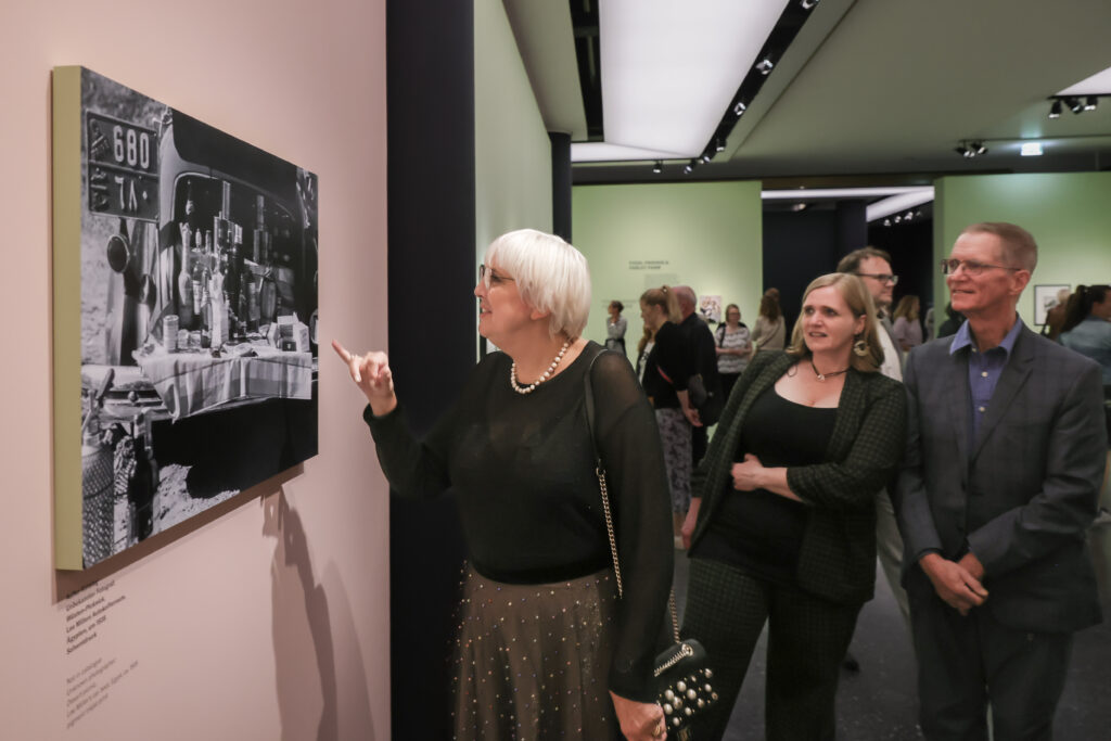 Lee Miller: Minister of State for Culture Claudia Roth, Antony Penrose and Ami Bouhassane. Photo: Ulrich Perrey