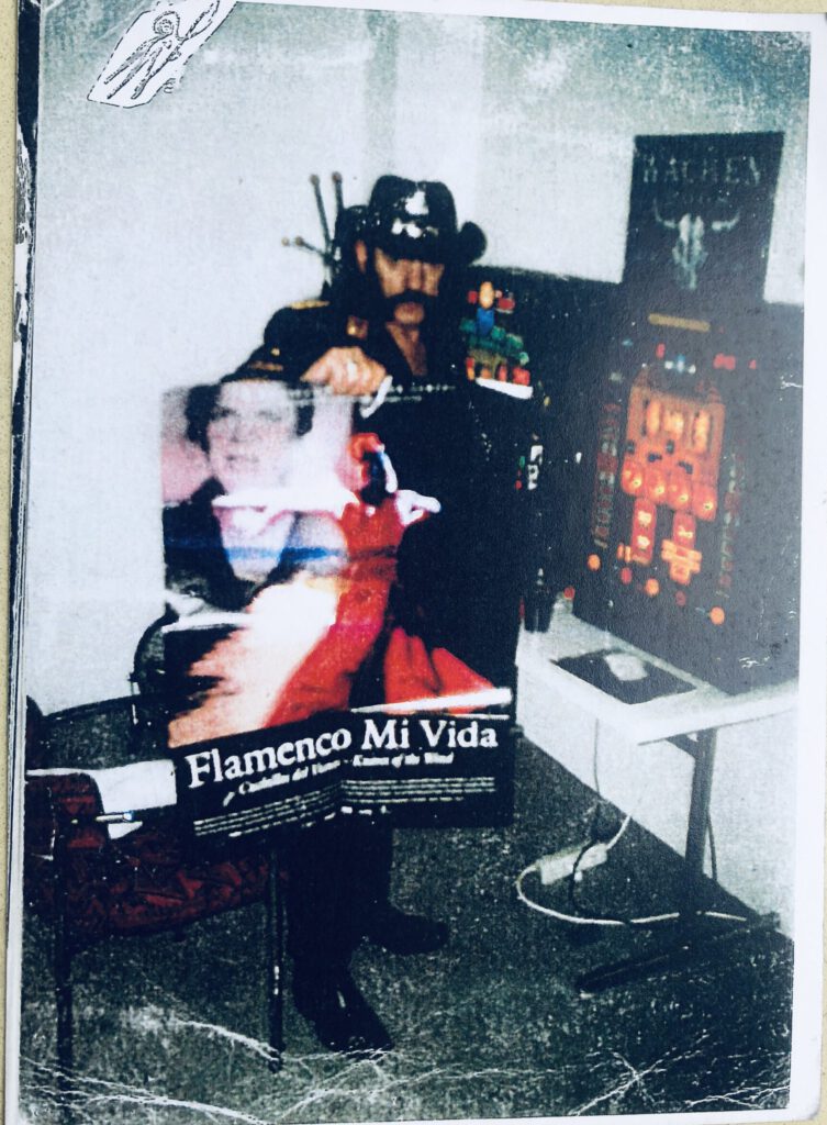 Rock-Legende "Lemmy" vor den Spielautomaten, Foto: Peter Sempel